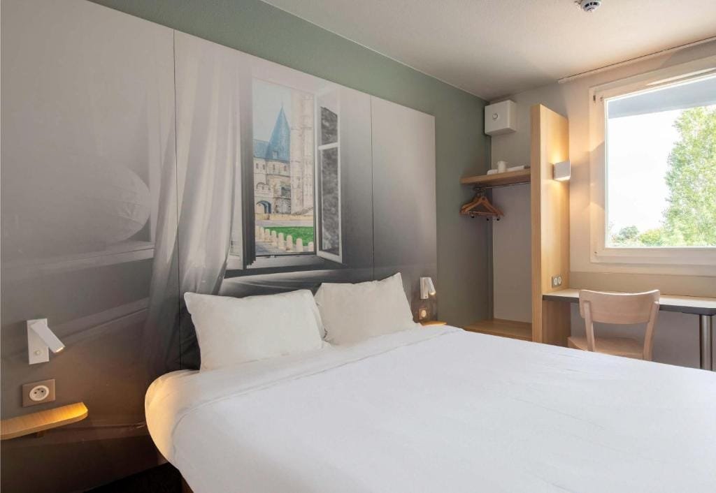 B&B Hotel Beauvais, chambre double avec bureau, secteur Alentours, Beauvais
