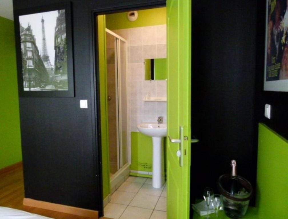 Hôtel Victor, chambre avec salle de bain attenante, secteur Centre-ville, Beauvais