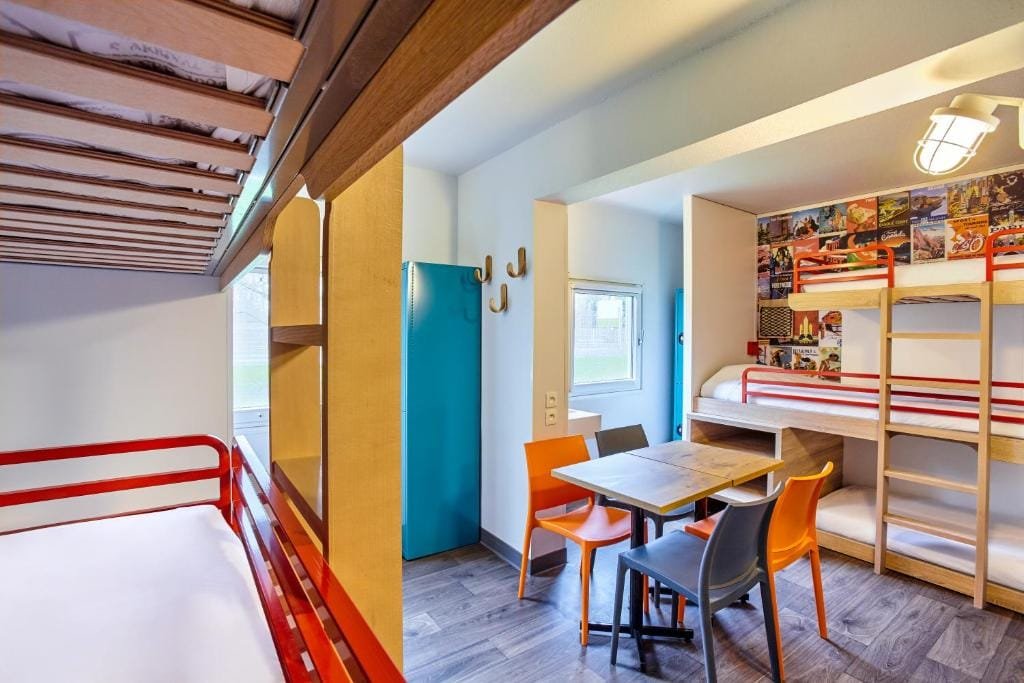 hotelF1 Beauvais, chambre avec lits superposés, secteur Alentours, Beauvais