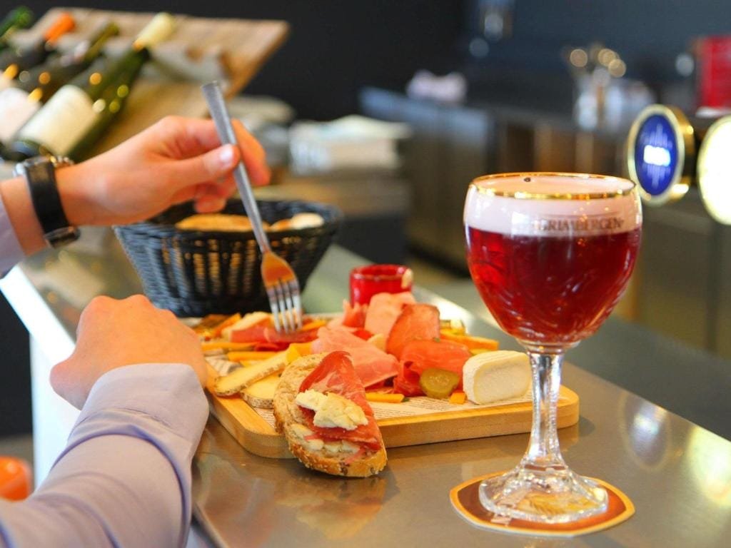 ibis Beauvais Aéroport, planche apéritive au bar, secteur Aéroport, Beauvais