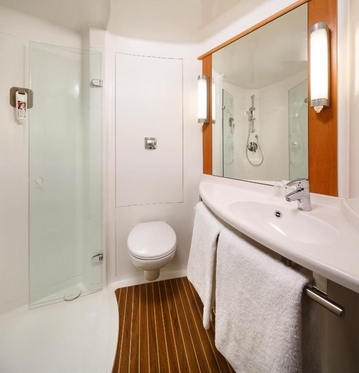 ibis Beauvais Aéroport, salle de bain, secteur Aéroport, Beauvais