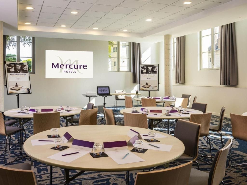 Mercure Beauvais Centre Cathédrale, salle de séminaire dressée, secteur Centre-ville, Beauvais